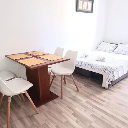 Apartments Rotim, Mljet, Sutmiholjska Babino Polje Екстер'єр фото